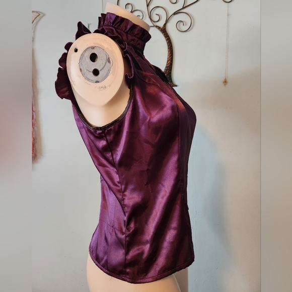 Satin & lace blouse - Picture 2 of 7